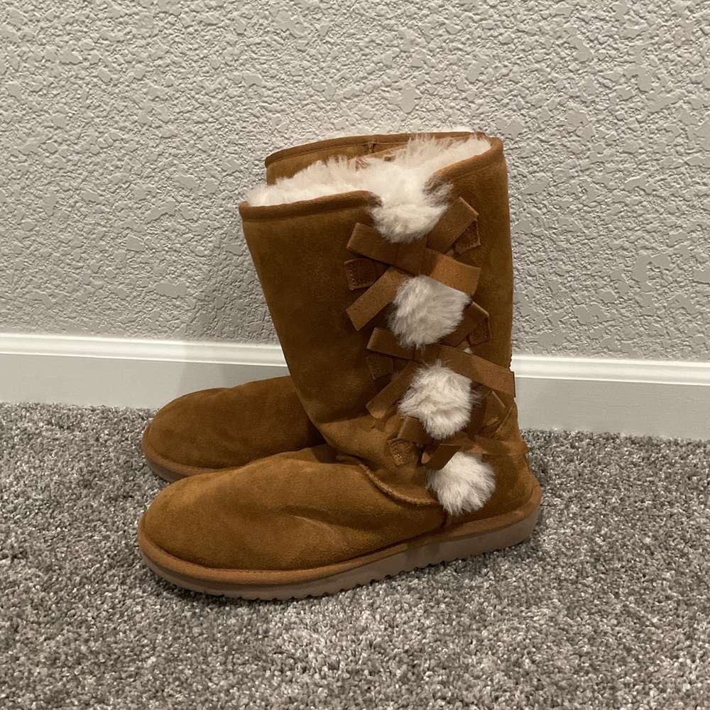 Koolaburra by Ugg bow boots